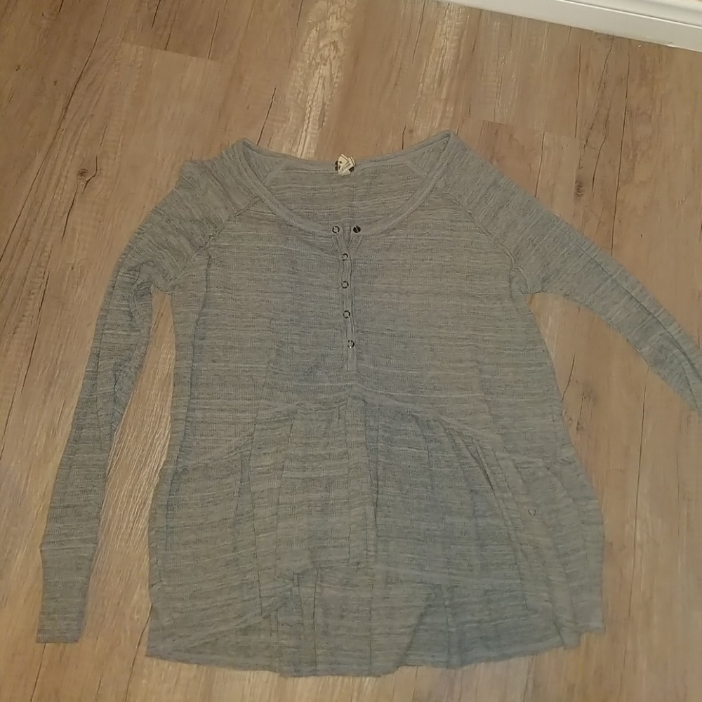 Free People grey long sleve blouse